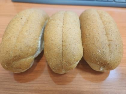 Bread Roll Long Wholemeal TopCut 75g