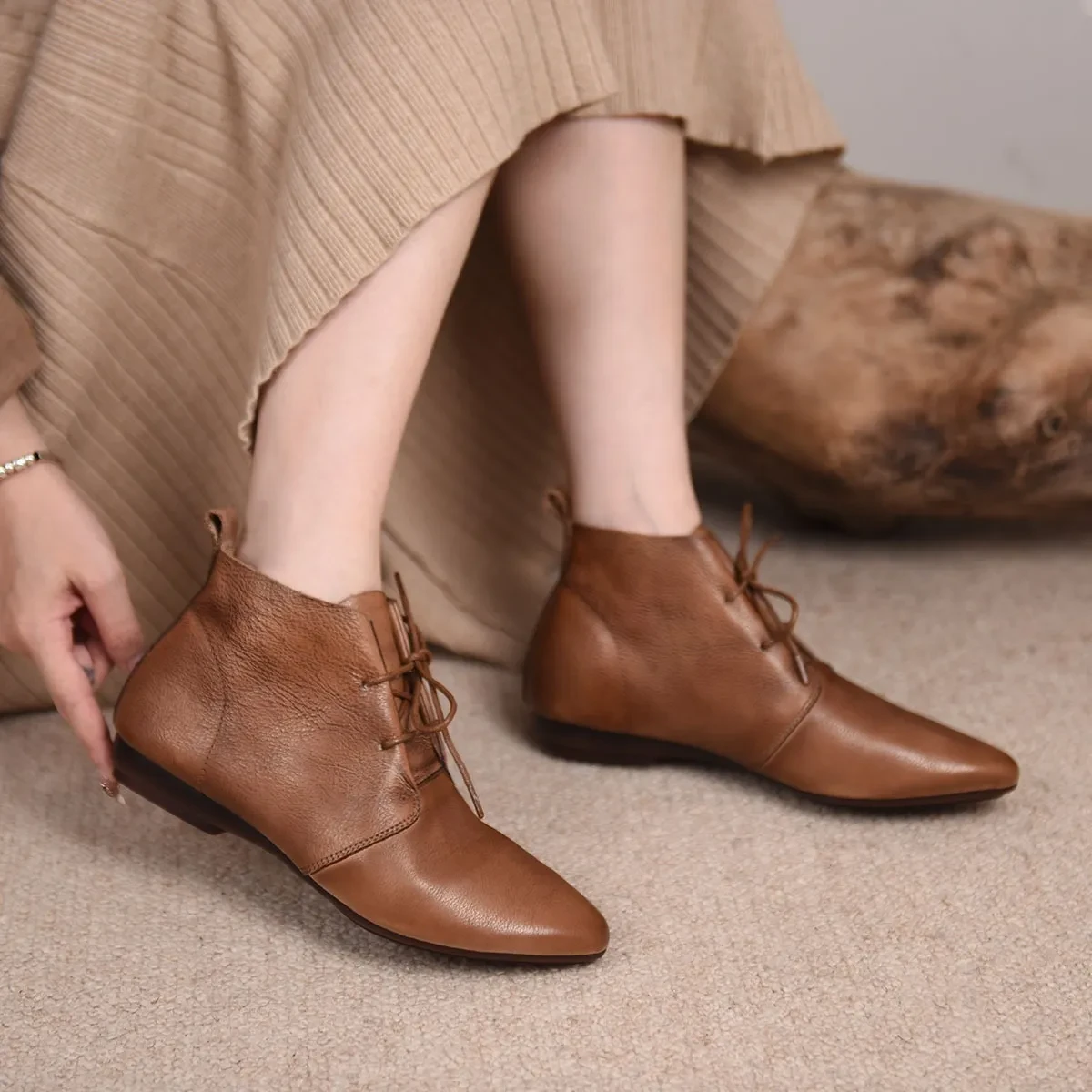 Comfortable Soft Leather Versatile Flat Booties