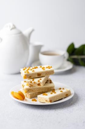 Slice Apricot Citrus Fudge Pre Cut 25 Piece