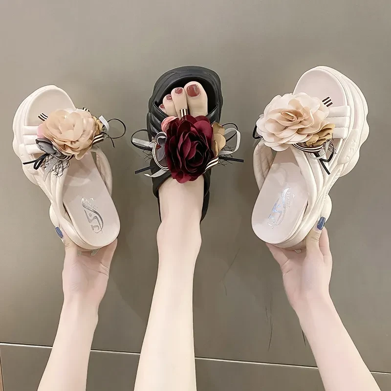 Trendy Thick Bottom Sandals Women's Fashion Flowers