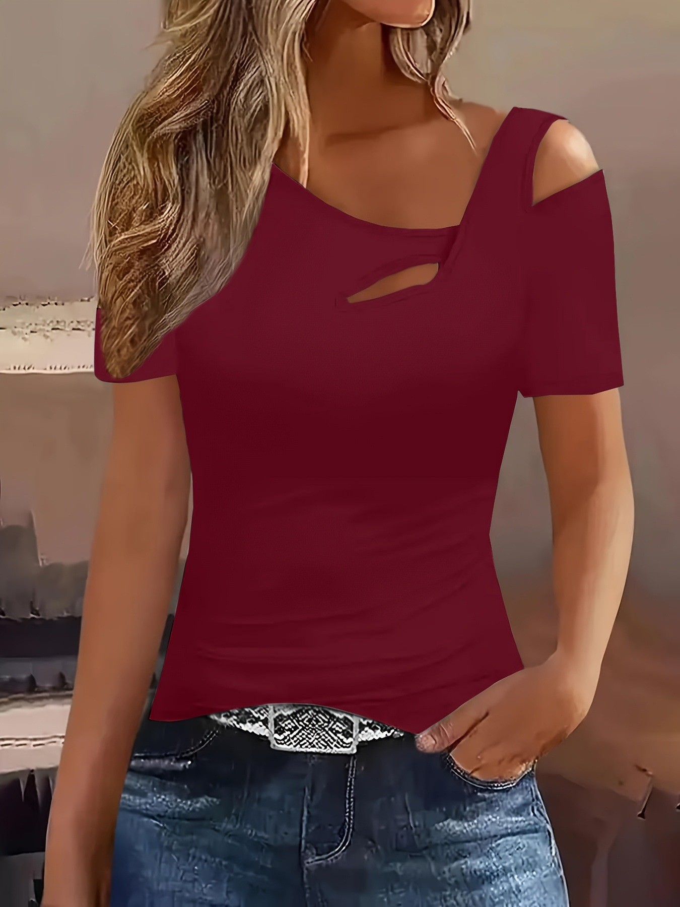 Women's Fashion Hollowed-out Slim T-shirt Top