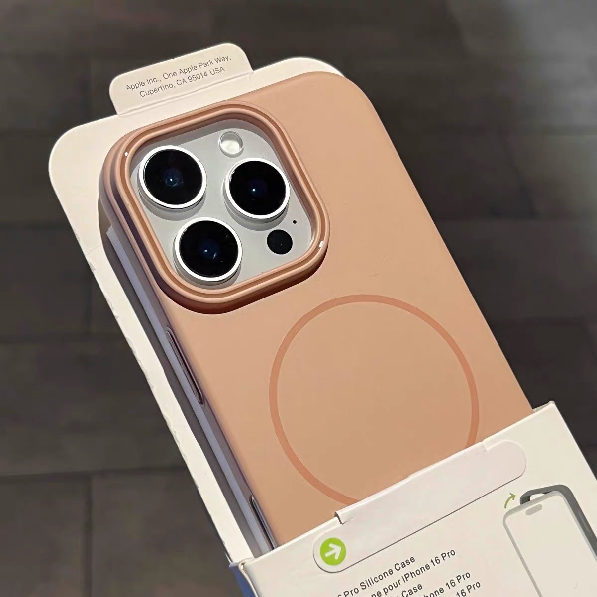 Fine Circle Magnetic Phone Case Frosted Hard Shell