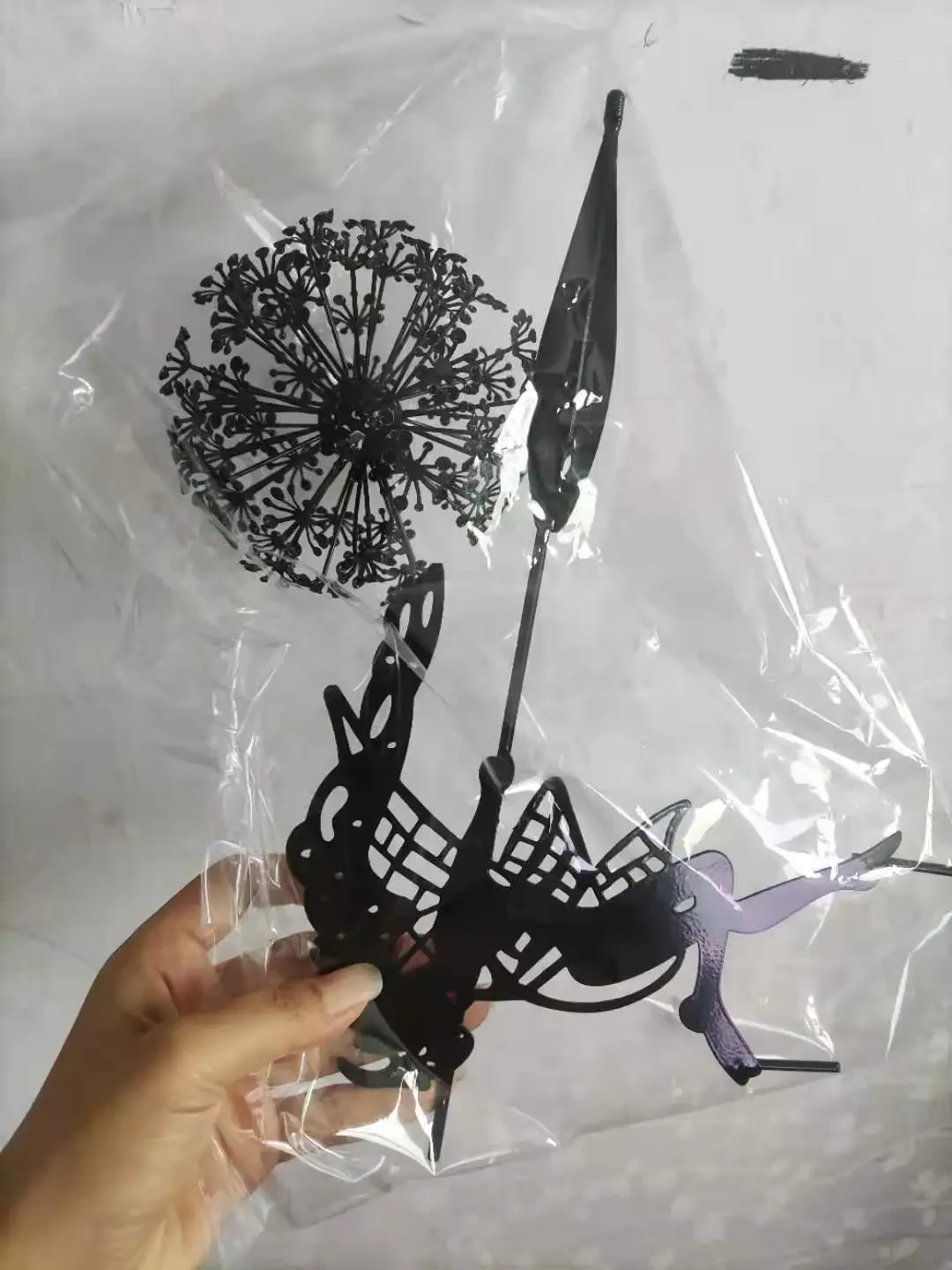 Wire Dandelion Sculpture