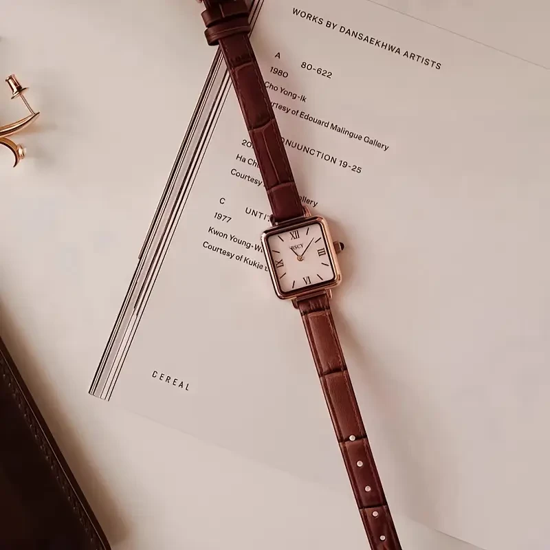 Elegant Vintage Womens Watch