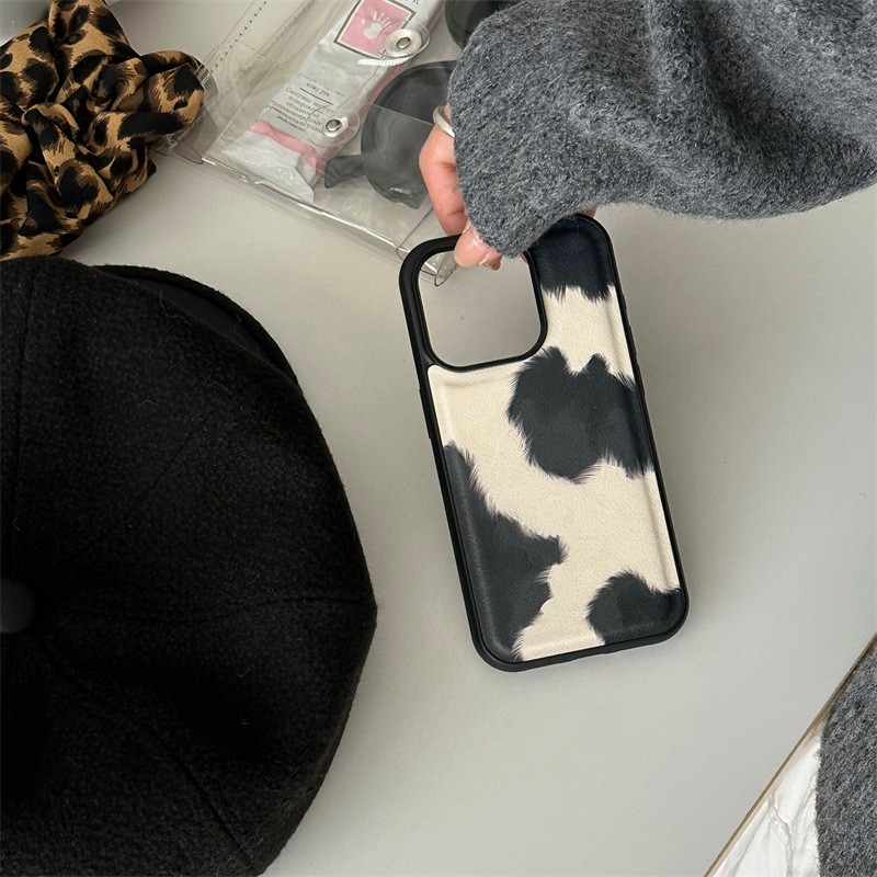 Black And White Animal Pattern Phone Case All-inclusive Drop-resistant