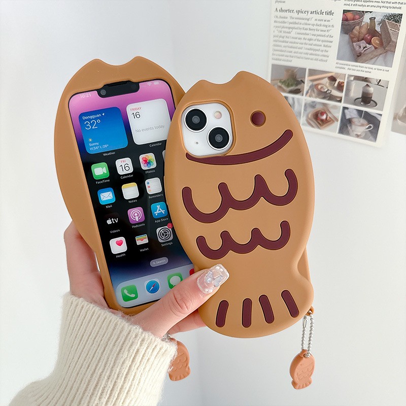 12 Cute Three-dimensional Taiyaki Silicone Phone Case