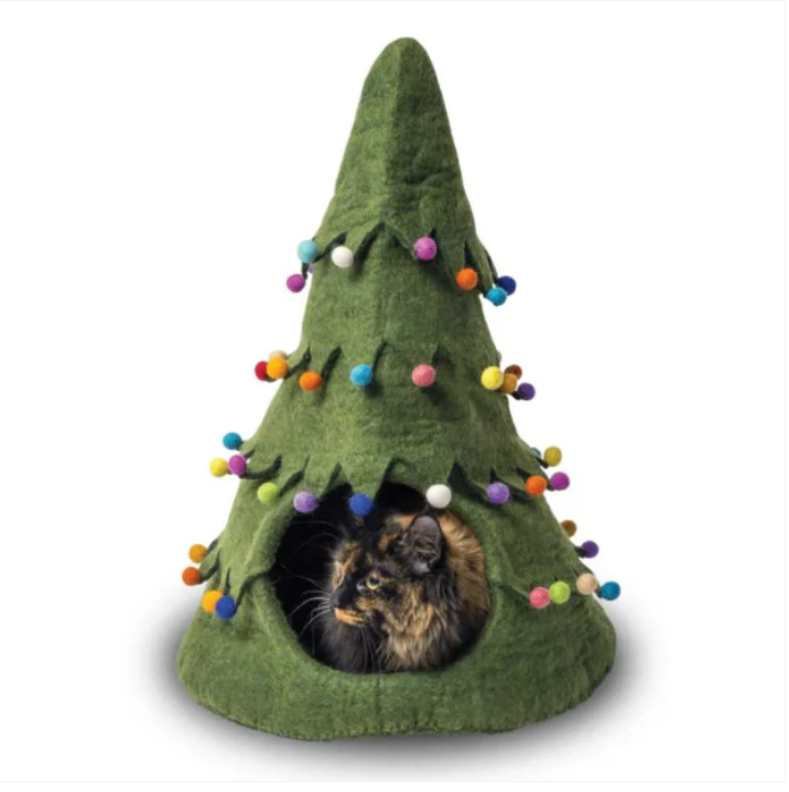The Christmas Wool Cat Cave: Cozy Comfort for Your Pet