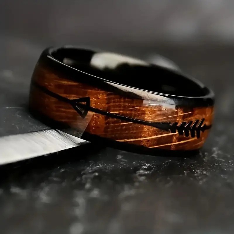 Men's 8mm Wood Grain Arrow Elegant Ring
