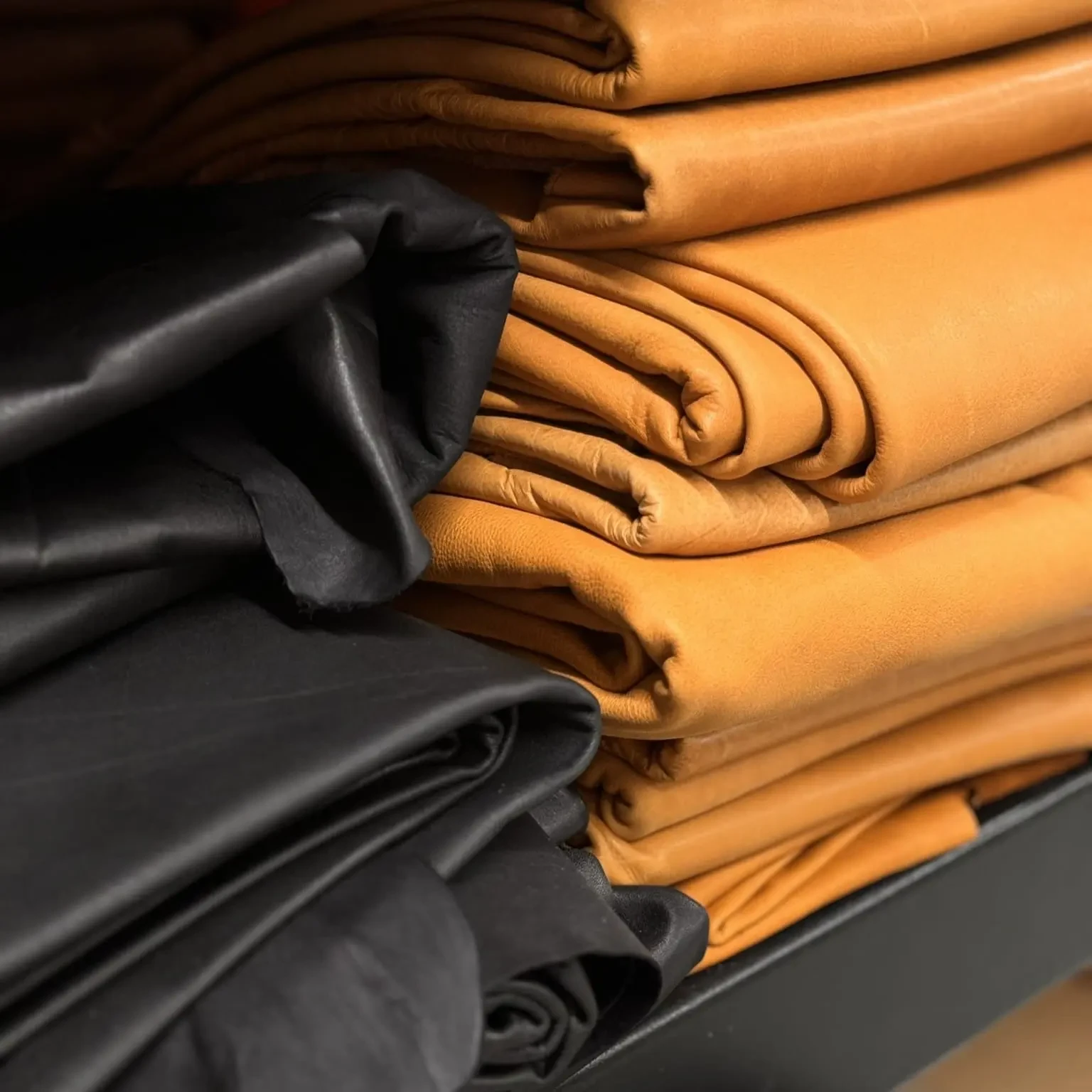 LEATHER GLOVING 0.9MM