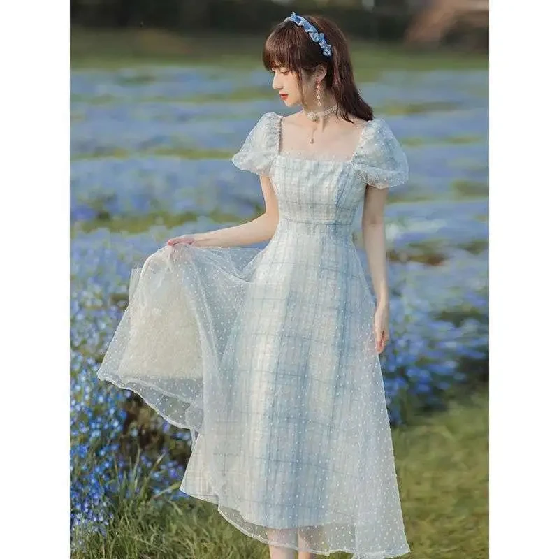 Dress Square Neckline