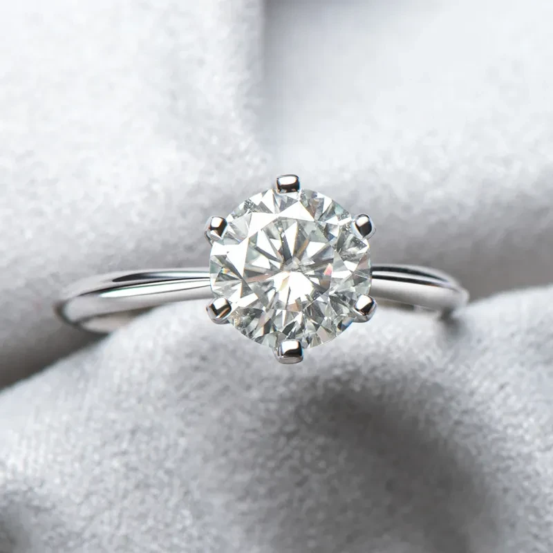 2 Carat Moissanite Ring
