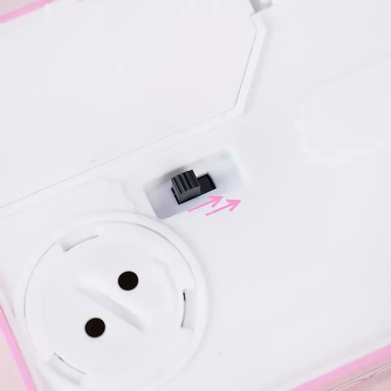 Sanrio Hello Kitty Stealing Coin Penny Bank  Cute Kitten Money Box (No Batteries)