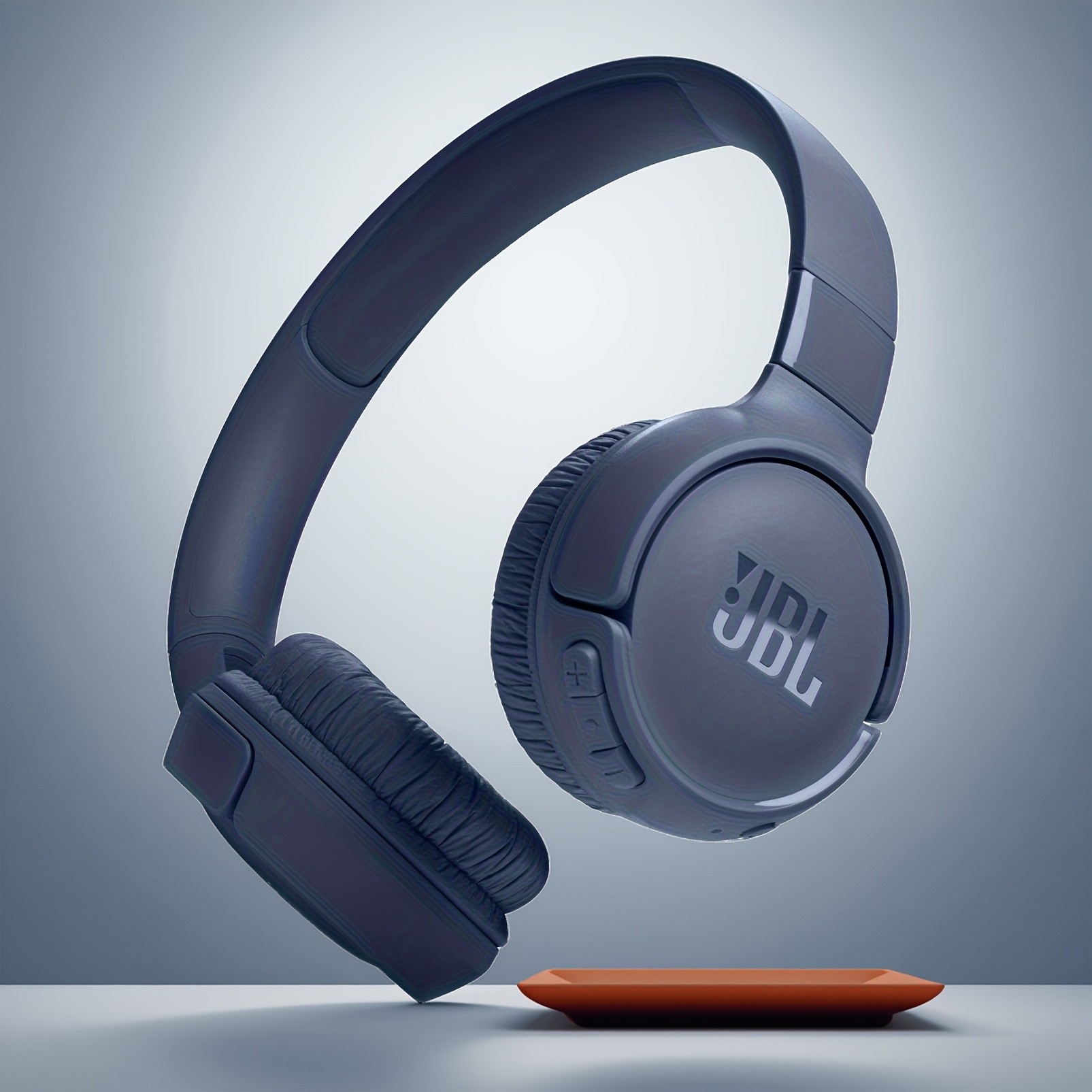 JBL Tune 520BT Wireless Headphones  Pure Sound, Wireless Freedom
