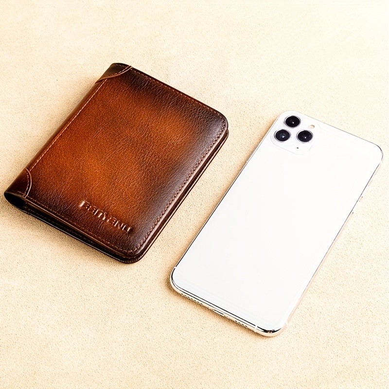 BANYANU Vintage Leather Bifold Wallet  Slim Head-Layer Leather Wallet with Large Capacity & Timeless Style