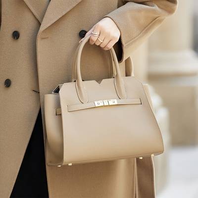 ZOOLER Luxury Genuine Leather Womens Handbag  Elegant Large-Capacity Shoulder & Messenger Bag