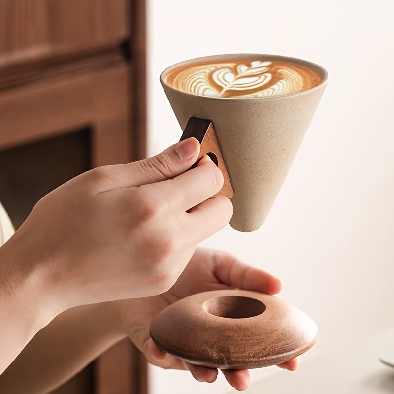 CEEFU Ceramic Coffee & Tea Mug with Wooden Saucer  Elegant Smooth-Finish Cup for Latte, Cappuccino & Holiday Drinks