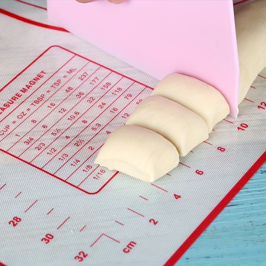 WIEZ Plastic Dough Scraper & Pastry Chopper  Essential Cutter for Smooth, Easy Dough Handling