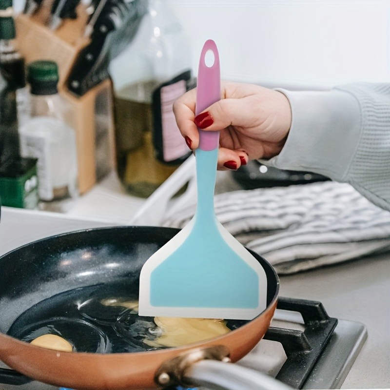 WIEZ Wide-Head Silicone Cooking Spatula  Non-Stick Heat-Resistant Tool for Pancakes, Pizza, Steaks & Daily Cooking
