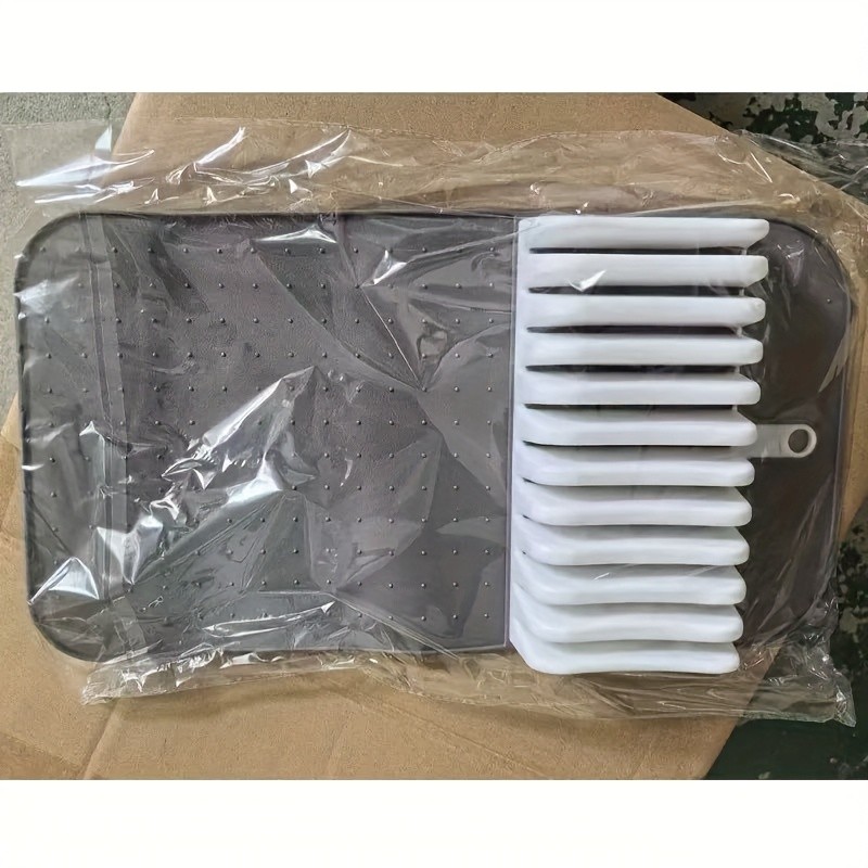 WIEZ Premium Cutting Tool Storage Mat  Soft-Grip Plastic & Silicone Organizer for Medium & Large Tools