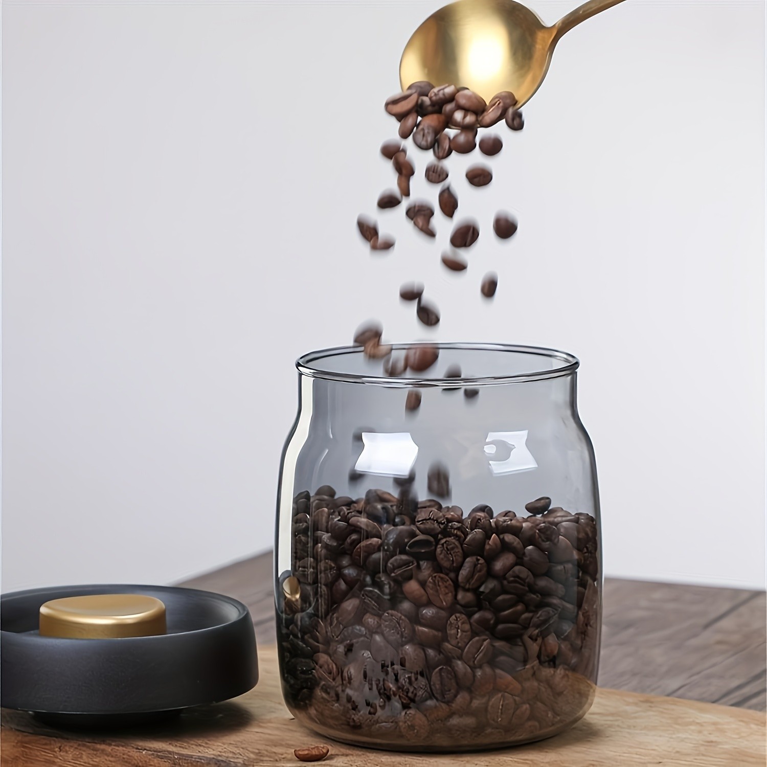 YUHUPHYLLIC Vacuum-Sealed Glass Storage Container  Moisture-Proof Pressure Pump Storage Jar for Coffee Beans, Tea & Nuts