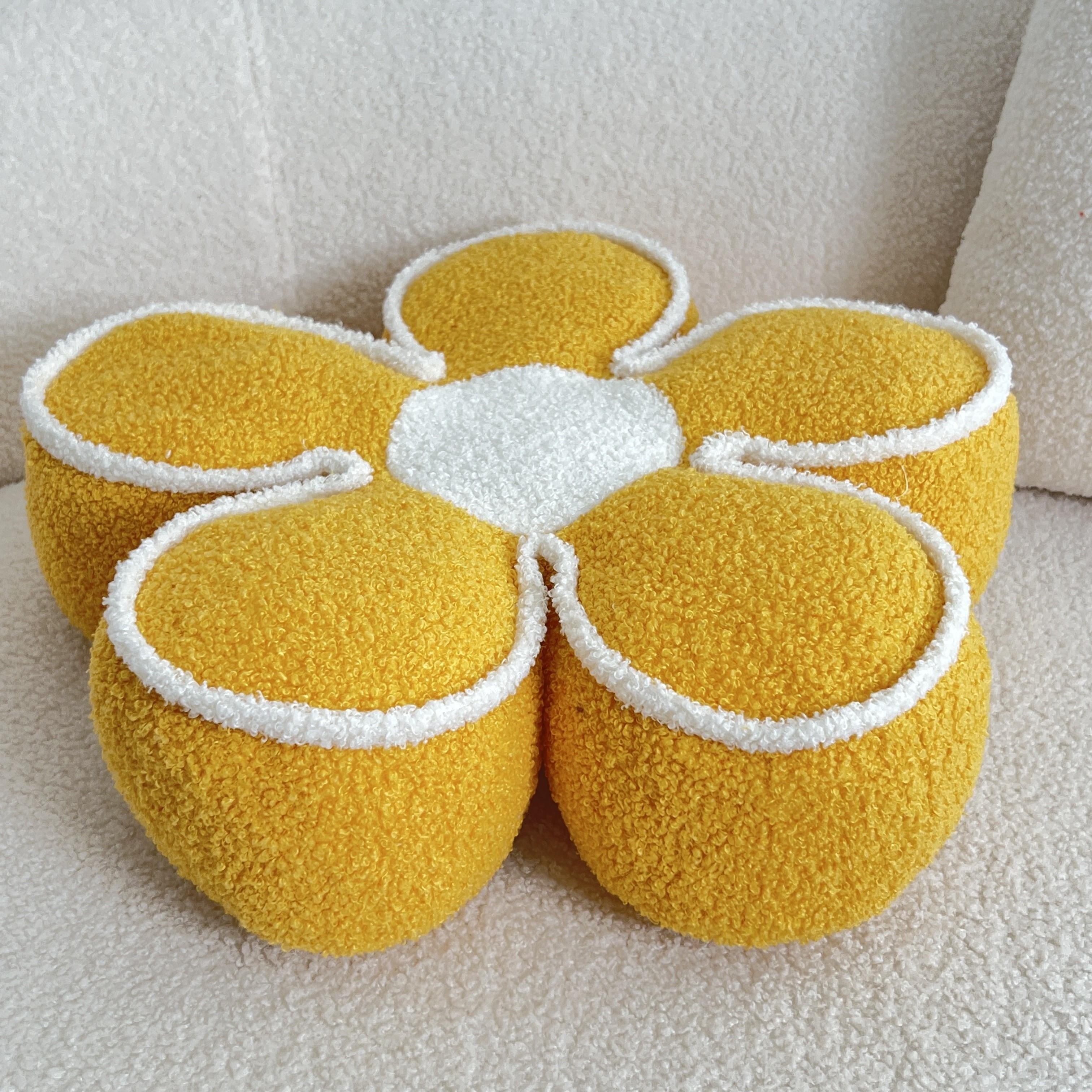 YLBKIKR Chic Geometric Flower Throw Pillow  Soft and Washable Cushion for Bed and Sofa Decor