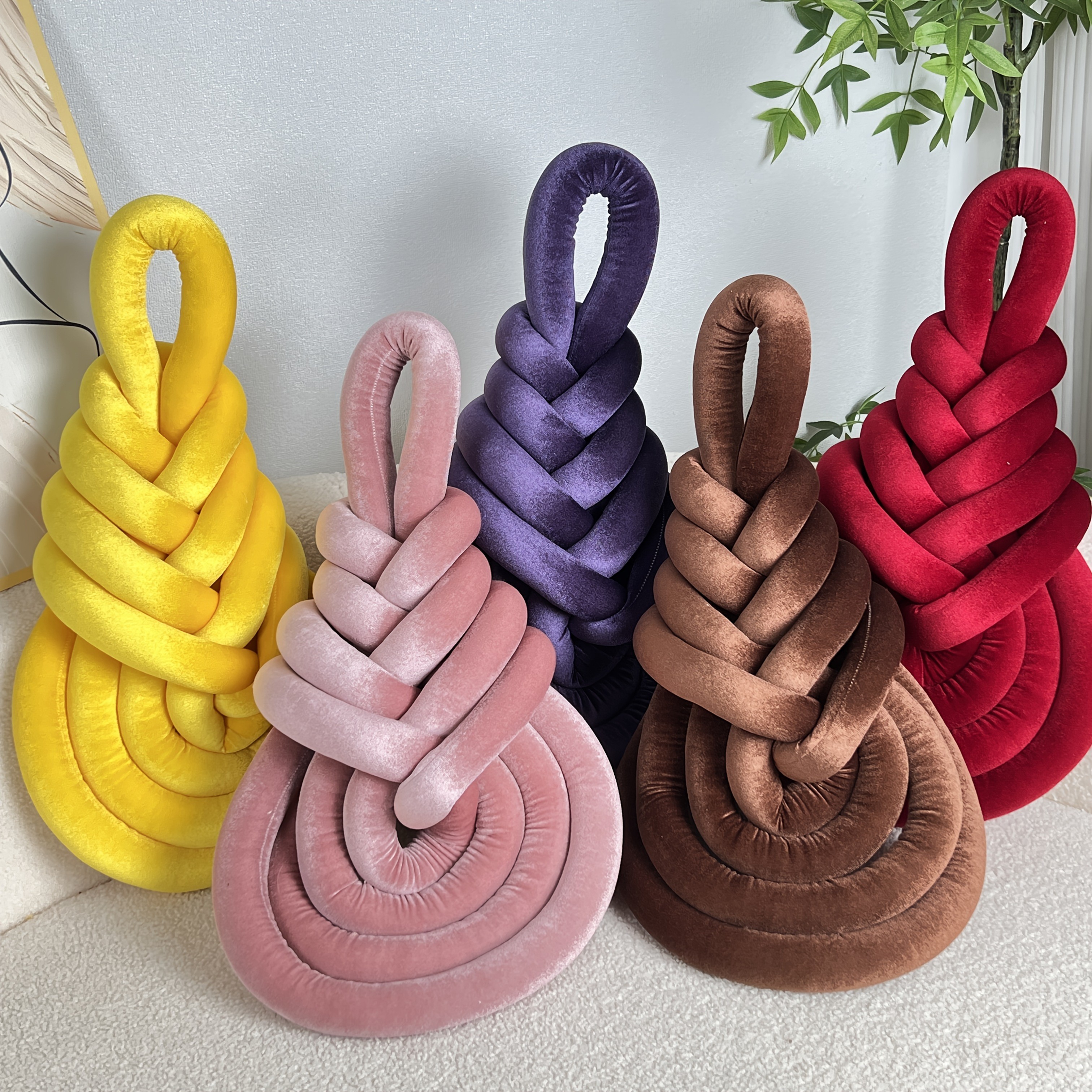 YLBKIKR Handwoven Plush Short-Hair Cushion  Luxury Decorative Accent with Knot/Teardrop/Baroque Design for Sofa, Bed, and Chair