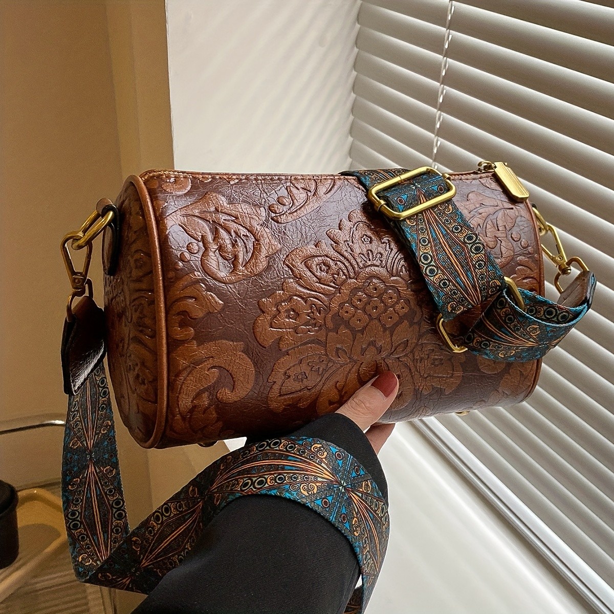 LABOONOO Women's Floral Print Crossbody Bag