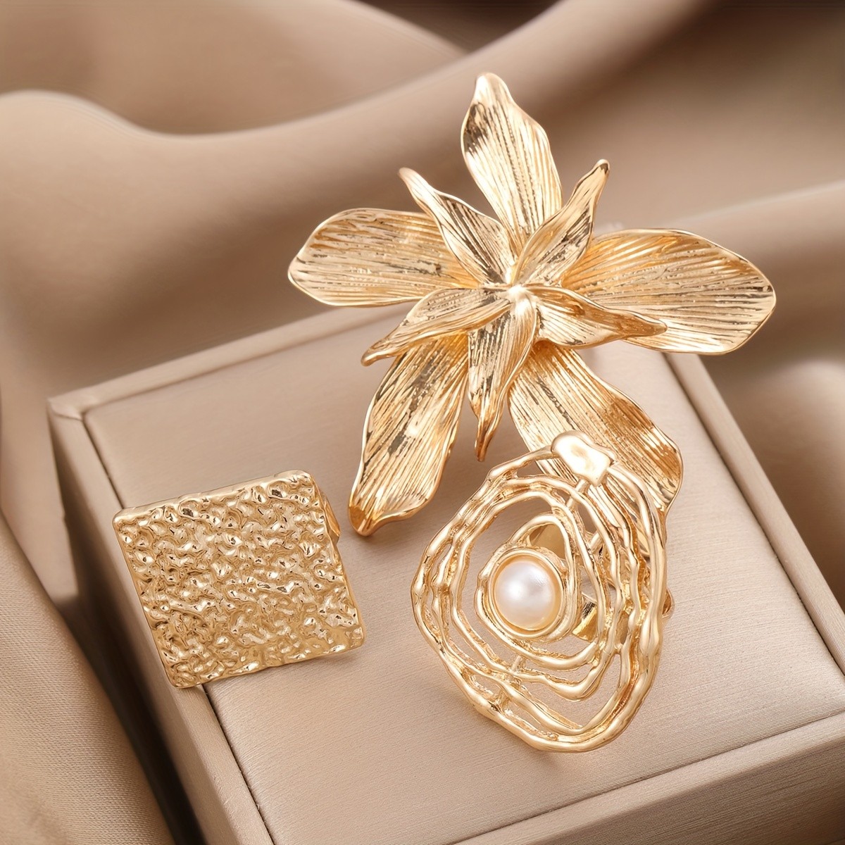 17 MILE Womens 3pcs Minimalist Hollow-Out Floral & Faux Ring Set