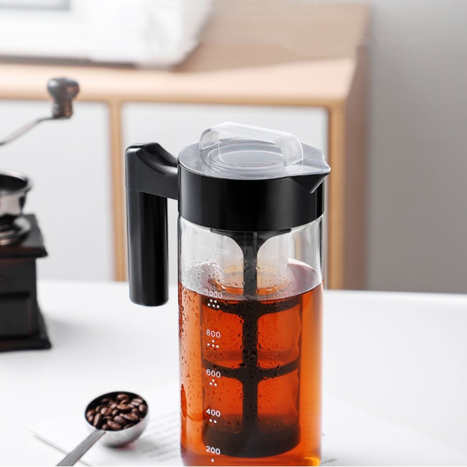 Glass Pitcher With Lid