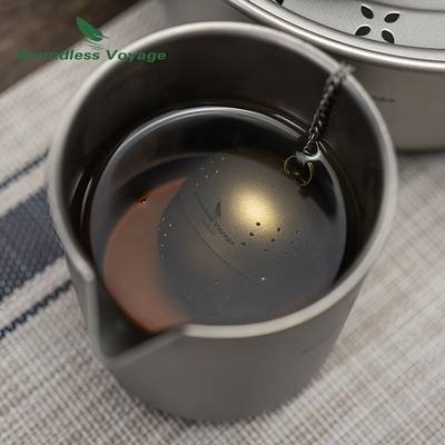 Portable Titanium Tea Infuser Ball with Chain Perfect for Outdoor Tea Brewing and Loose Leaf Tea Enthusiasts