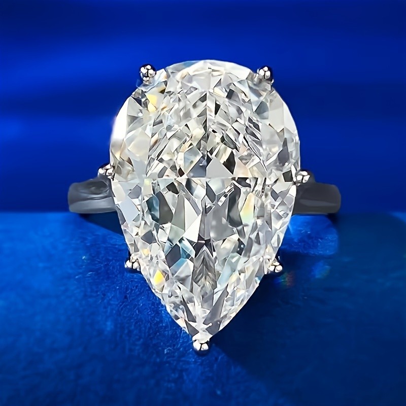 VOPU Luxurious 5-Carat Moissanite Solitaire Ring