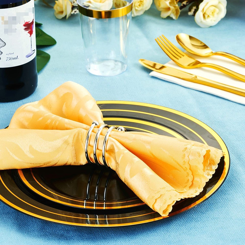 Plastic Dinner Plates