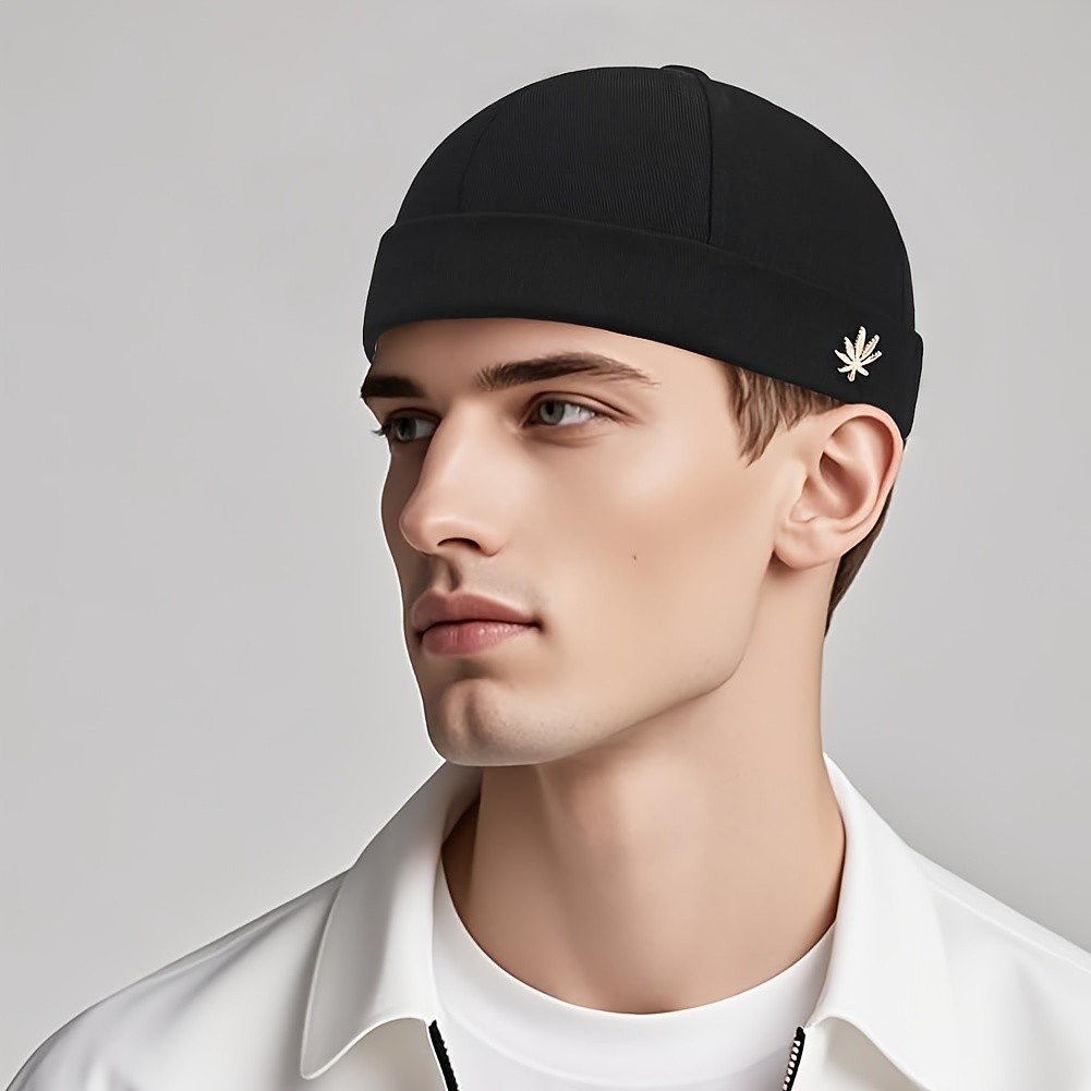 ROORUNS Women's Adjustable Snapback Hat with Maple Leaf Design