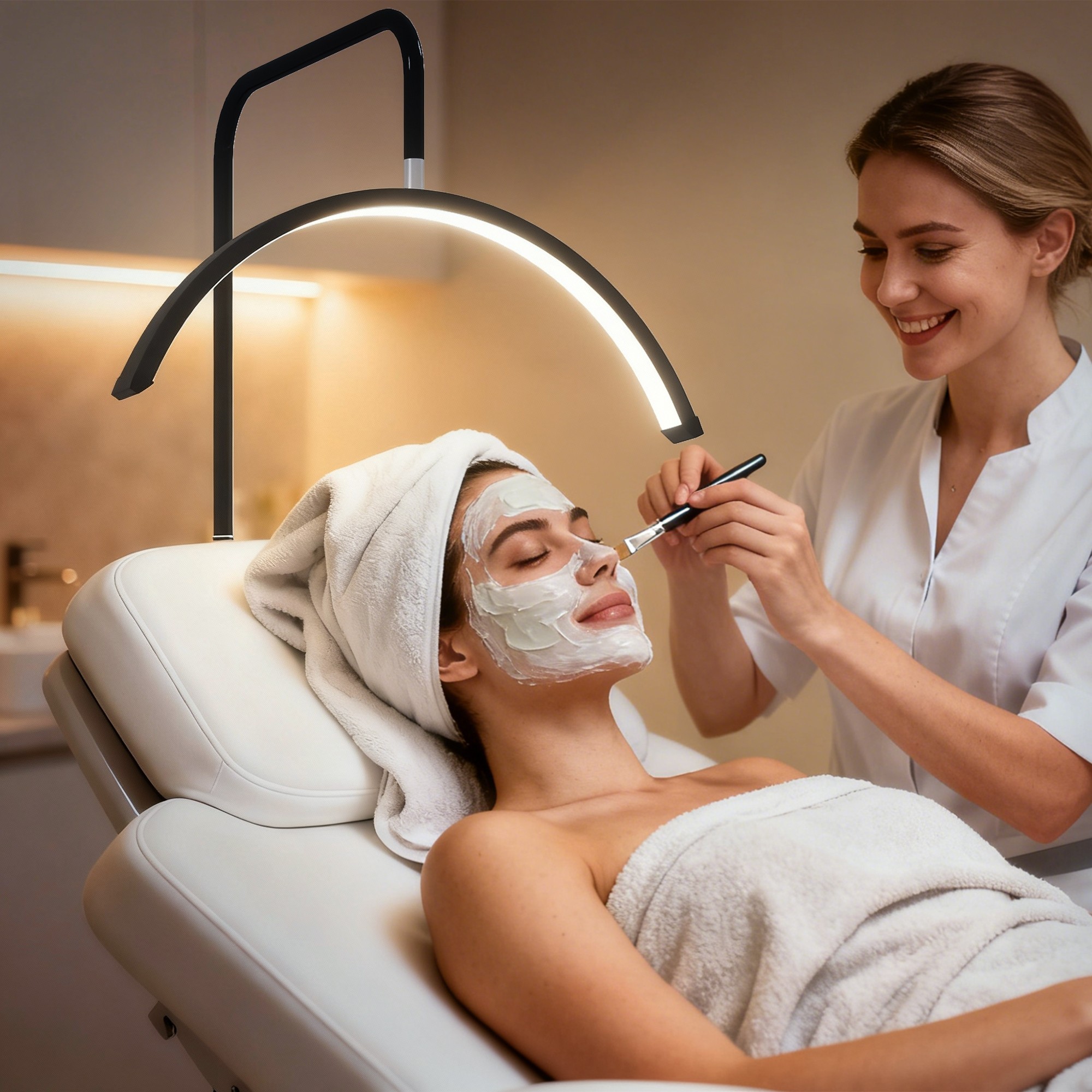 Half Moon Lash Light