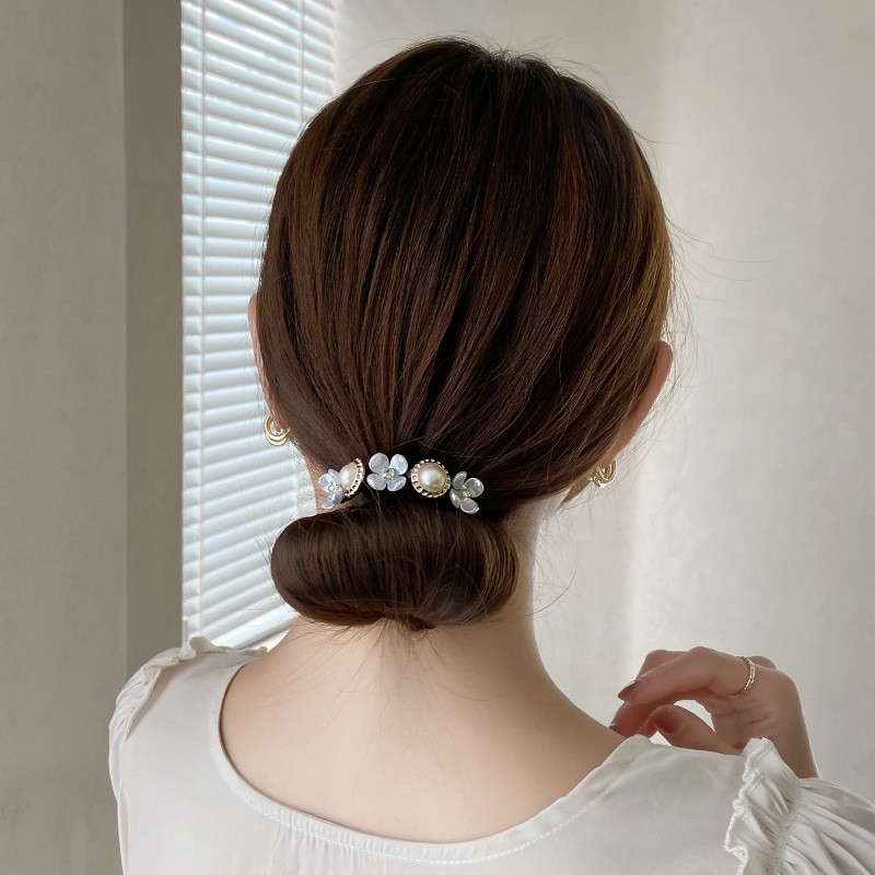 Elegant Hair Bun Maker