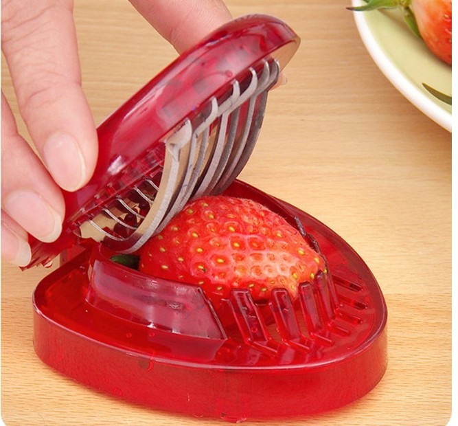 Salad Cutter Strawberry