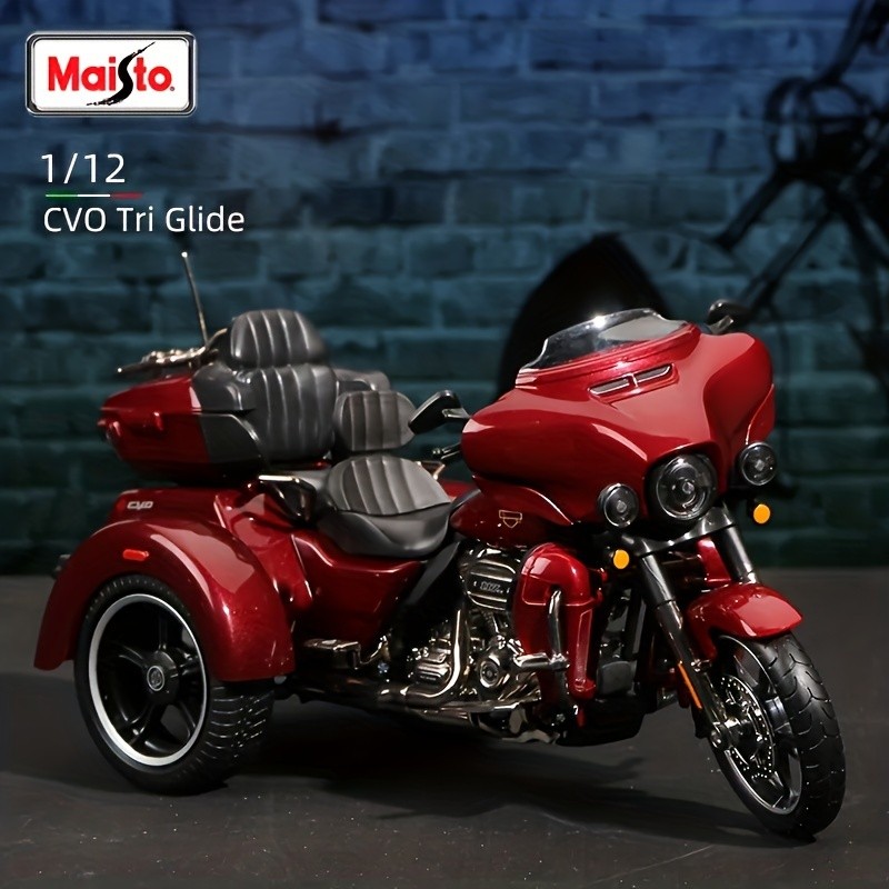 Maisto 1:12 Scale - Davidson CVO Tri Glide 2021 Trike Die-Cast Collectible Motorcycle Model