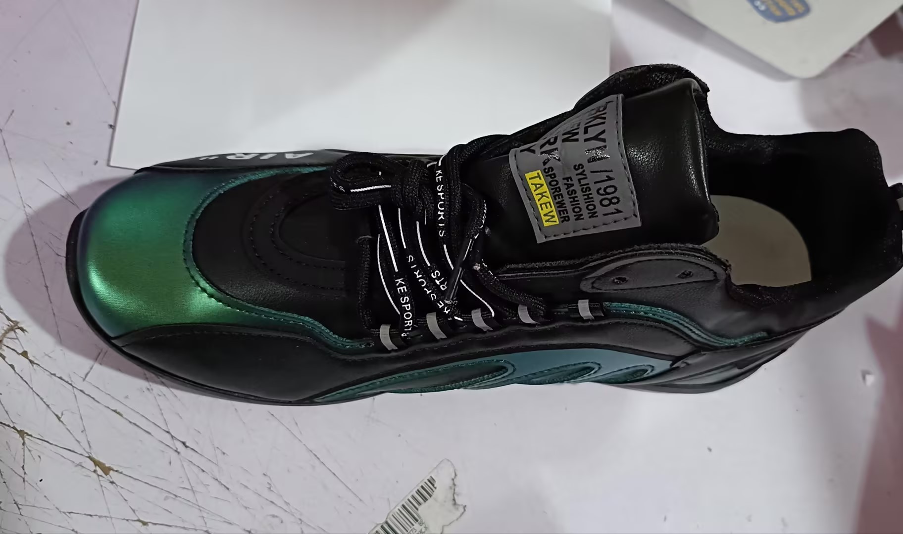 Mens Soft Sole Breathable Running Shoes