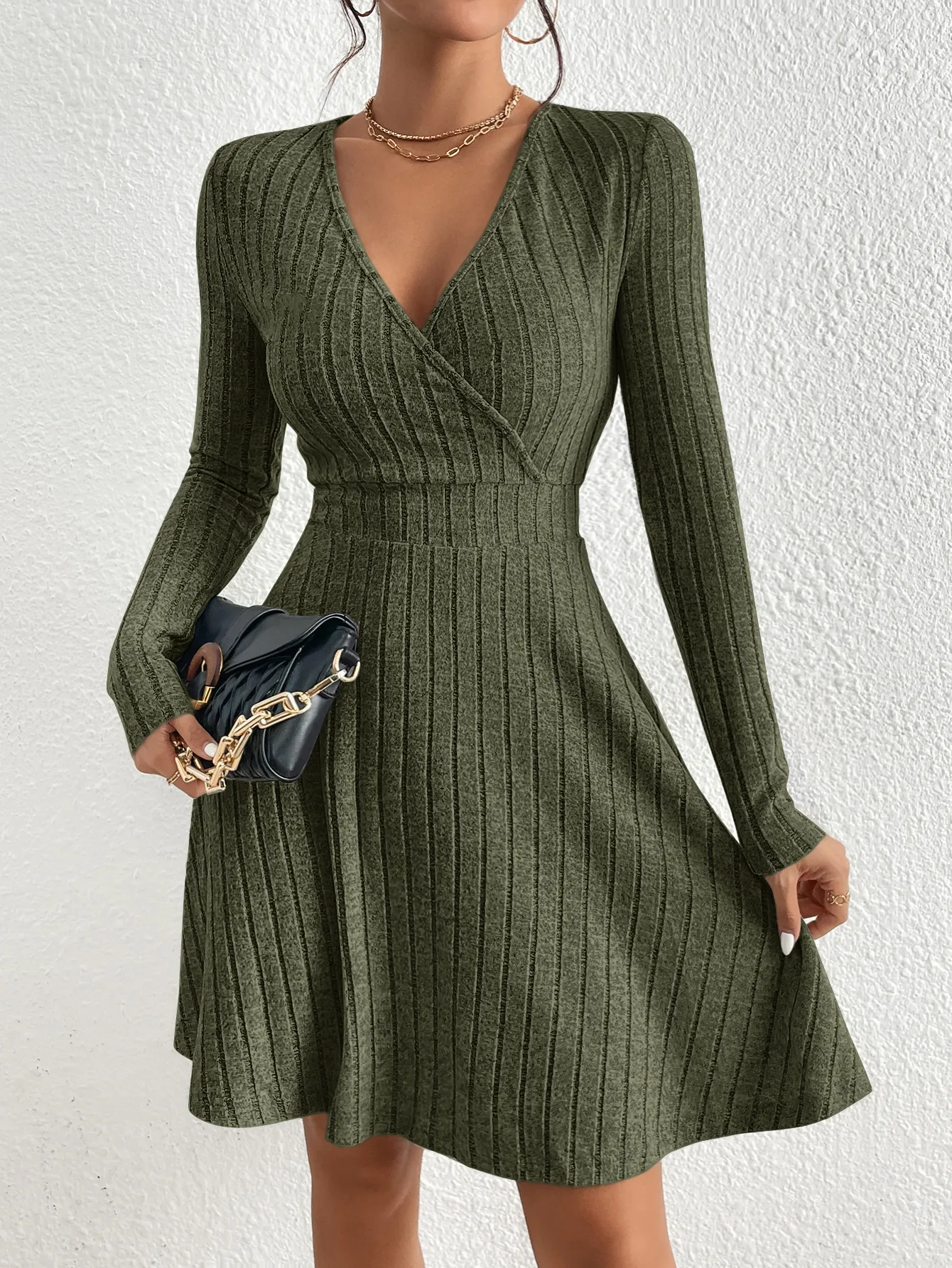Color: Claret, Size: XS - Autumn and Winter New V-neck Sexy Waistline A-line Umbrella Skirt Big Swing Long-sleeved Knit Dress