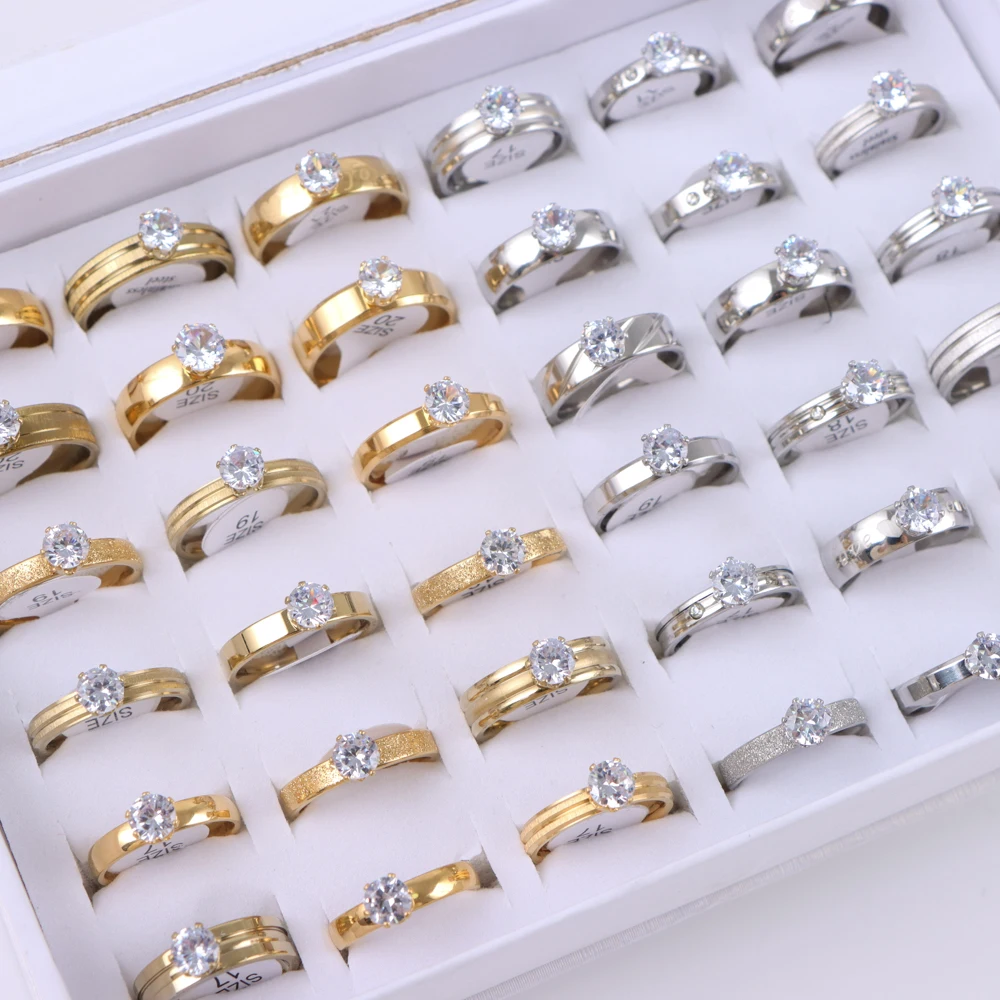 Main Stone Color: Green, Metal Color: Rhodium Plated, Ring Size: 17 - 10/20/30/50Pcs/Lot Fashion Elegant Inlaid Stainless Steel Ring With Rhinestone High-end Women's Proposal Engagement Jewelry Gift