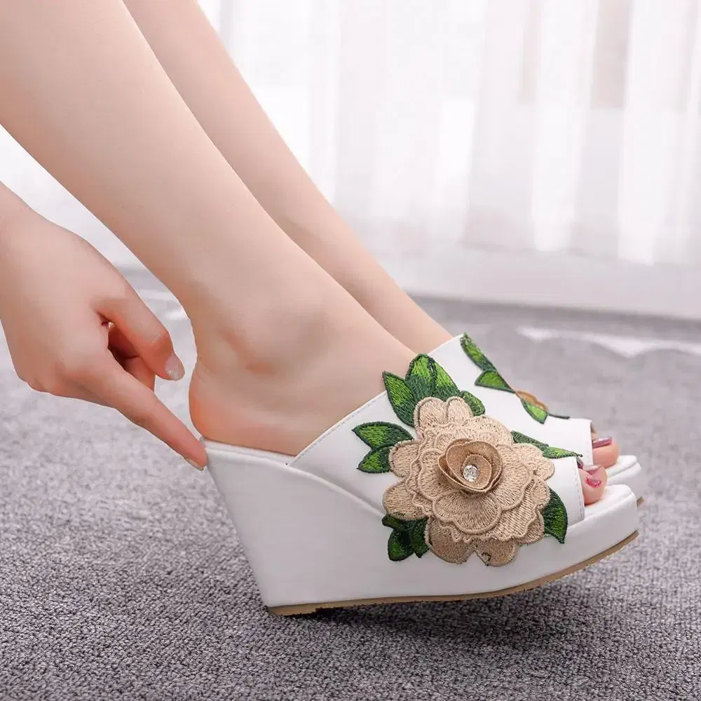 Color: Beige, Shoe Size: 38 - Crystal Queen Black White Peep Toe Platform Wedges High Heels Slippers Beach Sandals Women Lace Flower