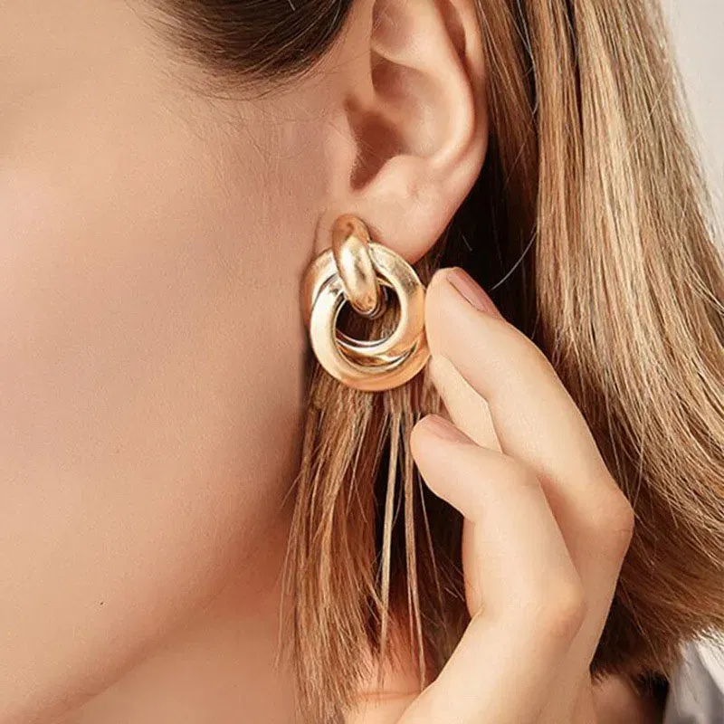 Metal Color: ROSE GOLD COLOR - Gold Color Metal Drop Earrings Irregular Hollow Heart Pendants Earrings Twisted Geometric Personality Earrings for Women