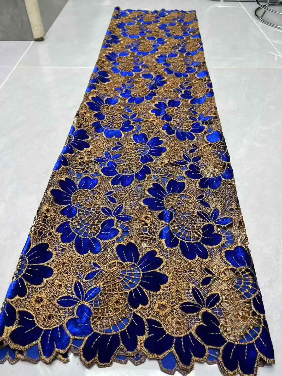 Color: WHITE, Width: 120cm, Length: 5 yards - 2026 Purple African Nigerian Velvet Lace Fabric High-Quality Embroidery for Wedding Party Sewing SHXI