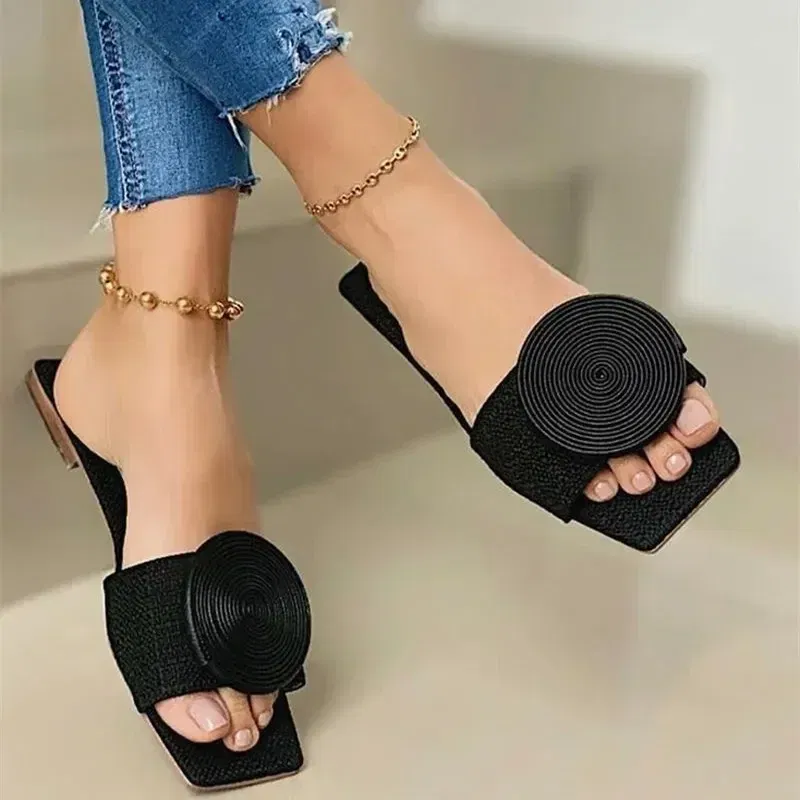 Color: Beige, Shoe Size: 41 - 2023 New Spring and Summer Women's Flat Slippers Fashion Beach Shoes Comfortable Slippers Versatile Lightweight Women's Shoes