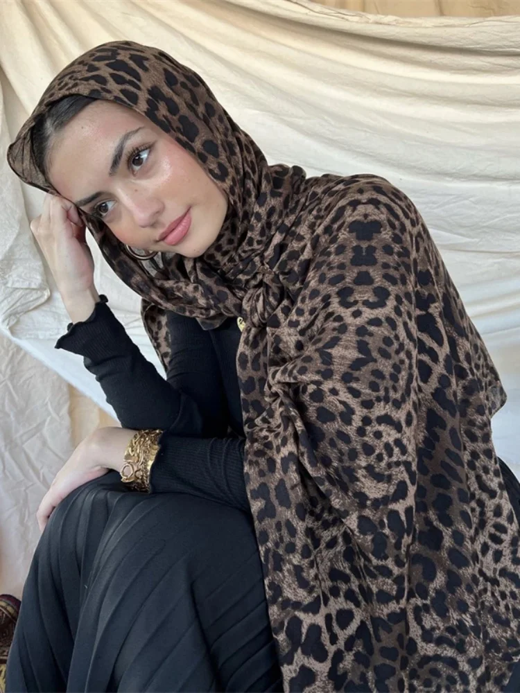 Color: Brown - 1Pcs Ramadan Hijab Leopard Print Women Bohemian Watercolor Soft Muslim Hijabs Floral Breathable Shawl Wrap Scarf Headscarf Warm