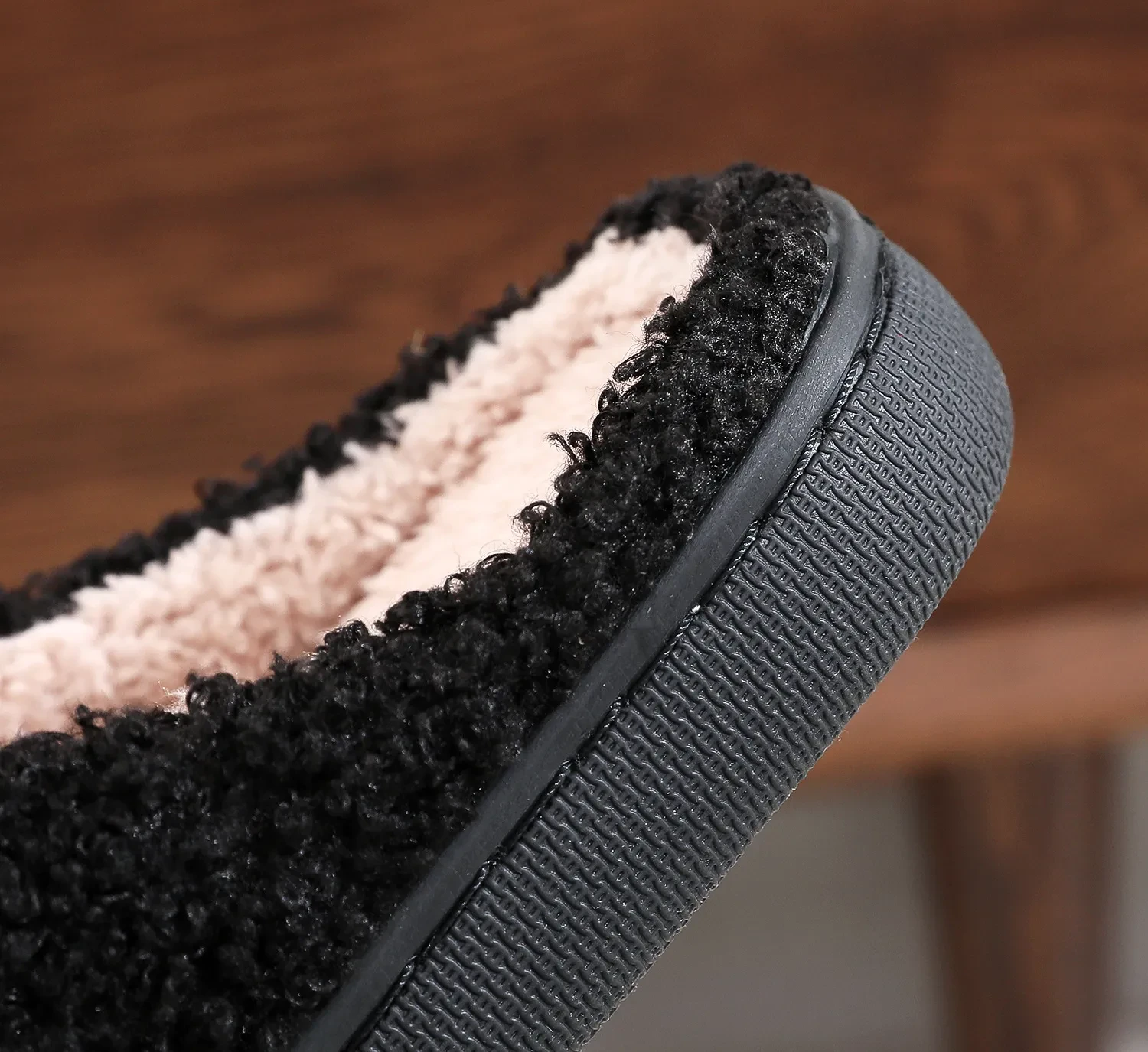 Rock Embroidered Printed Cotton Slippers