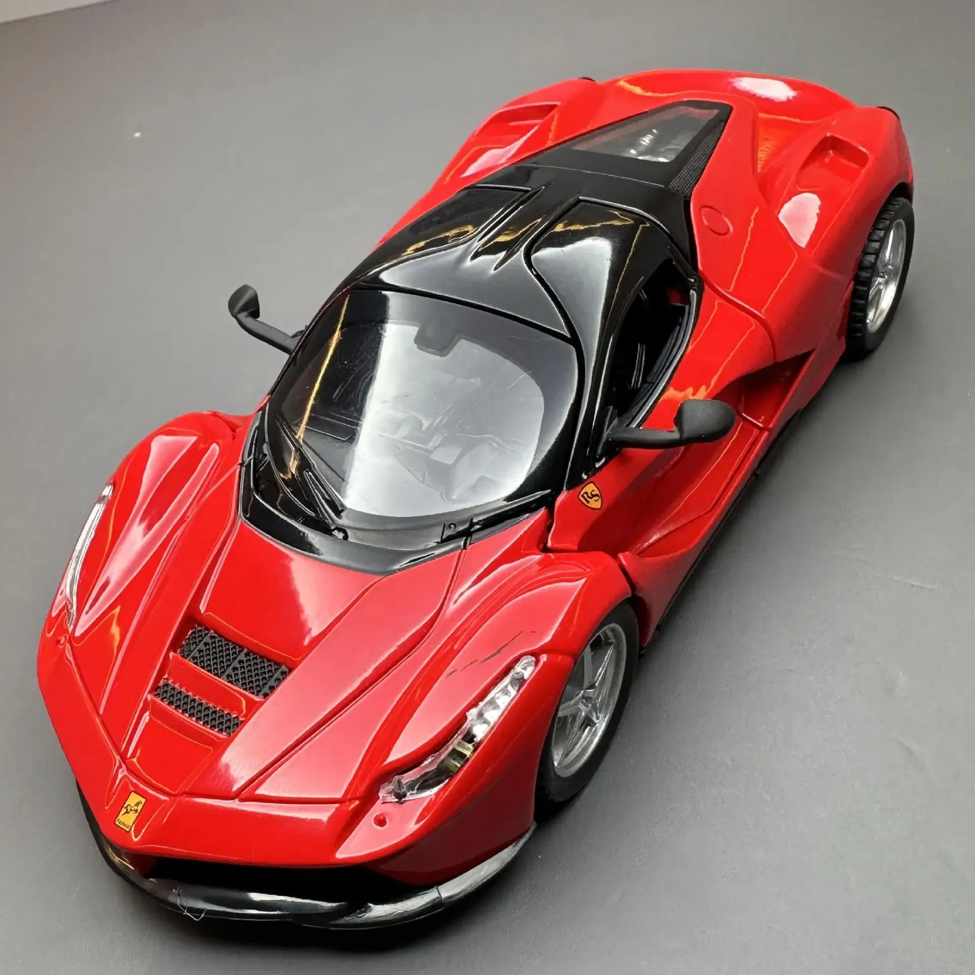 Color: WHITE - 1:32 Ferrari Laferrari SF90 P80C 488 Alloy Car Model Diecasts Metal Toy Vehicles Car Model Simulation Sound Light Collect gifts