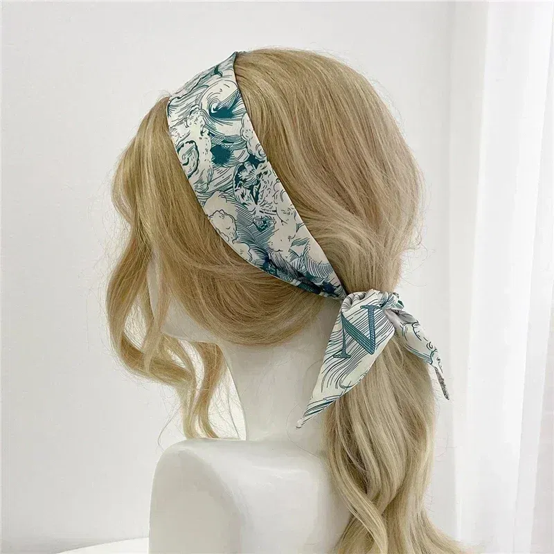 Color: Silver, Size: XXS - Fashion Skinny Scarf Women Luxury letter Printing Tie Bag Handle Ribbon Hair Band Women's Headscarf New Lady Design Silk Scarves