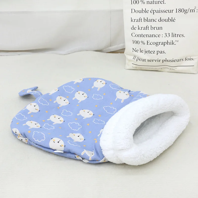 Color: Rose color - Autumn and Winter Warm Pet Sleeping Bag, Lamb Fleece Warm Cat Nest, Drill Hole, Bedding, Semi Closed Dog Nest, Suitable for Dogs