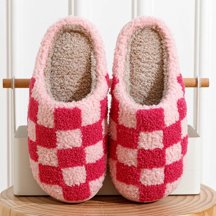 Color: Pink, Shoe Size: 41-42 - Fashion Retro Checker Women's Winter Warm Home Slippers Couple Indoor Bedroom Plush Anti-slip Soft Sole Leisure Shoes Men